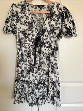 Trixxi Black and White Paisley Tie-Front Mini Dress